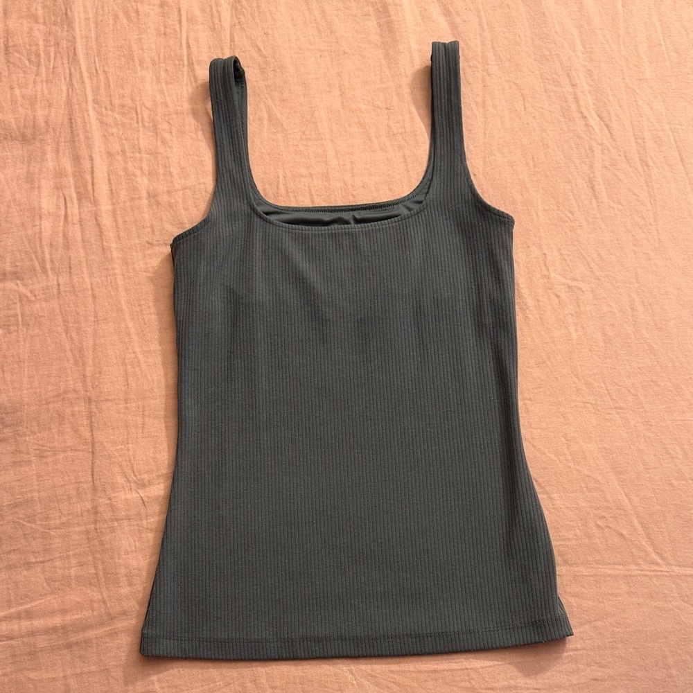 Alo Women's Brown Ribbed Tank Top